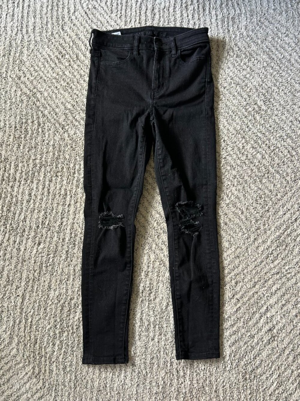 American Eagle Black Distressed Super High Rise Jeggings